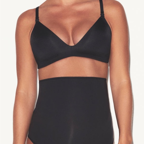 SKIMS ONYX WIRELESS FORM MATERNITY 44DD - Picture 5 of 7